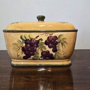 901. CASA VERO "EUROPEAN STYLE" HAND PAINTED BREAD BOX WITH LID